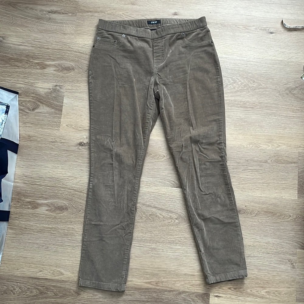 Kenneth Cole Size Large cords